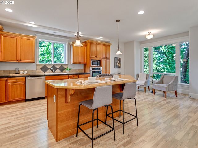 6345 CAUFIELD St, West Linn, OR 97068