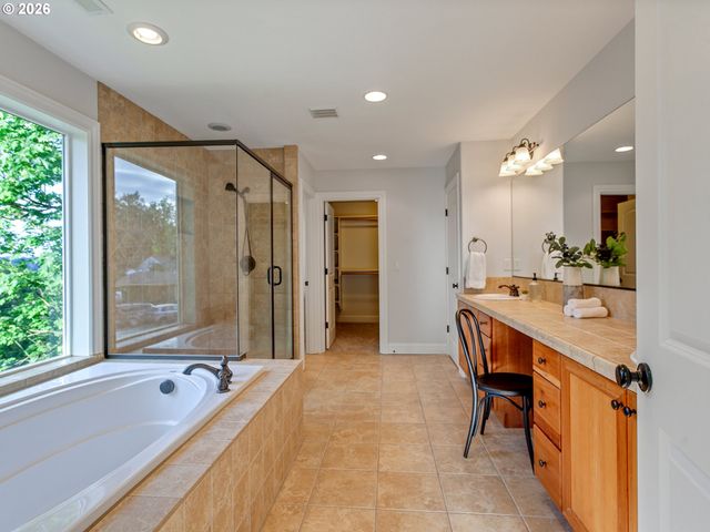 6345 CAUFIELD St, West Linn, OR 97068