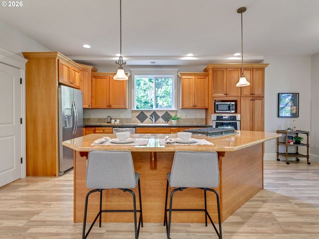 6345 CAUFIELD St, West Linn, OR 97068