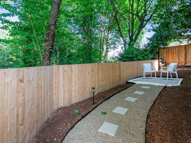 6345 CAUFIELD St, West Linn, OR 97068