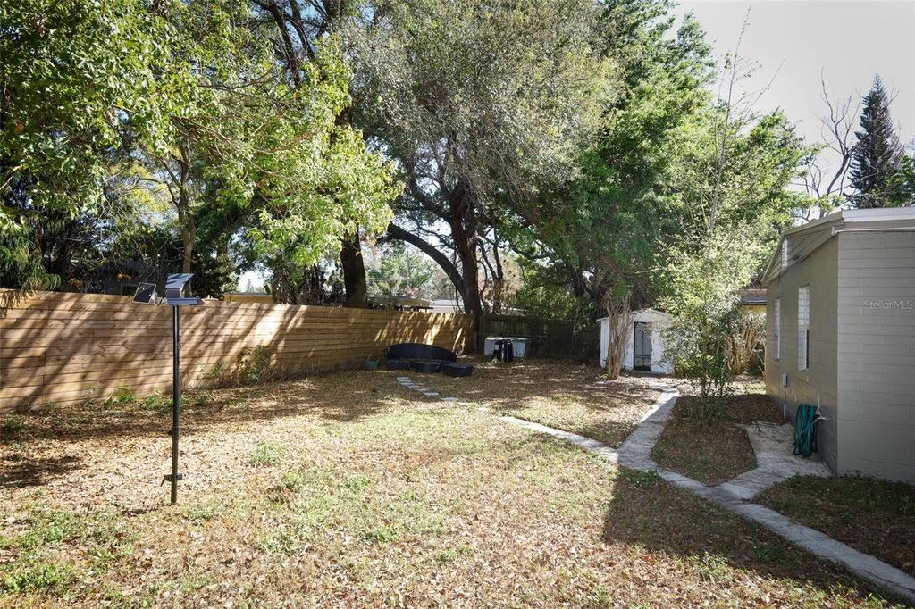 Image 32 of property listing at 2609 HOMER CIRCLE, Orlando, FL 32803