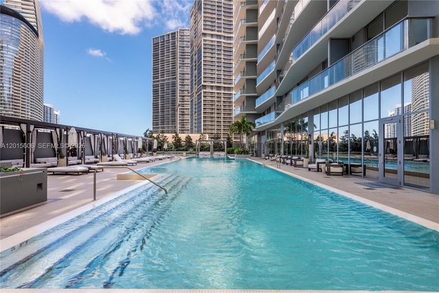 77 SE 5th St 1813, Miami, FL 33131