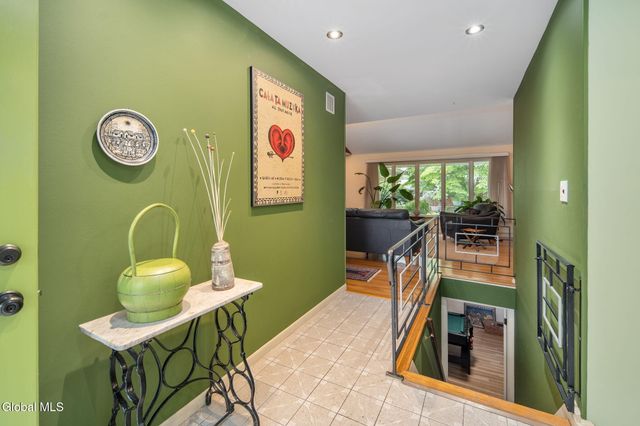 101 Fairlawn Avenue, Albany, NY 12203
