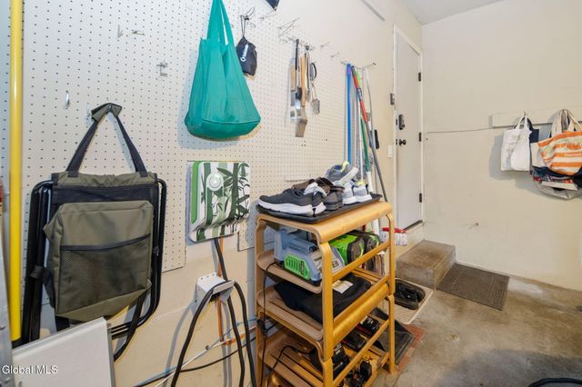 101 Fairlawn Avenue, Albany, NY 12203