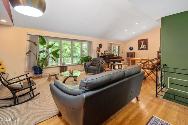 101 Fairlawn Avenue, Albany, NY 12203