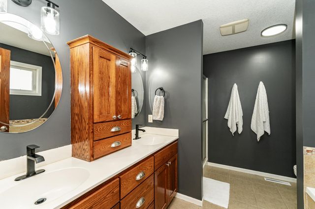 1017 8th Avenue NW, Byron, MN 55920