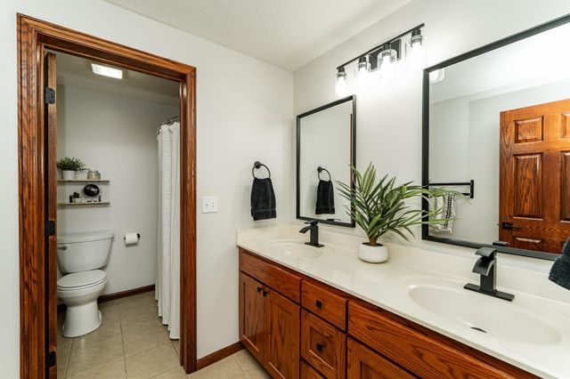 1017 8th Avenue NW, Byron, MN 55920