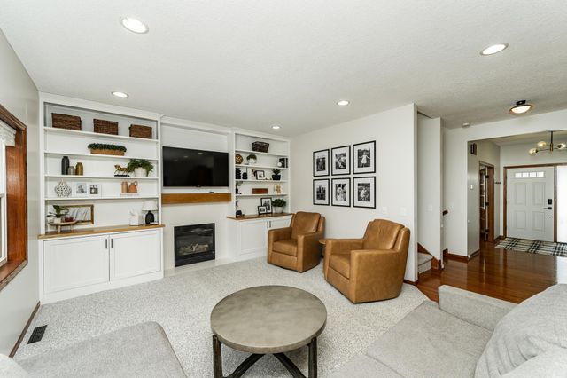 1017 8th Avenue NW, Byron, MN 55920