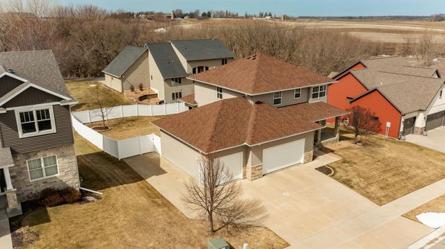 1017 8th Avenue NW, Byron, MN 55920