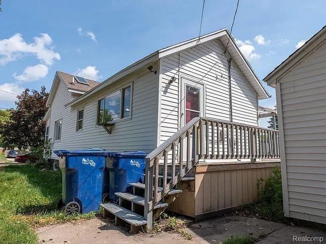 208 34th Street, Bay City, MI 48708