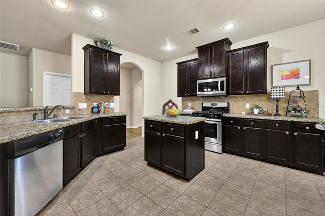2511 Lexington Park Drive, Spring, TX 77373