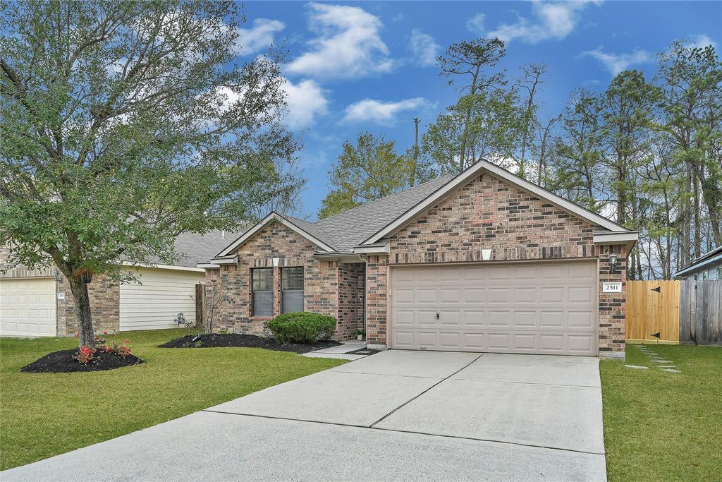 2511 Lexington Park Drive, Spring, TX 77373