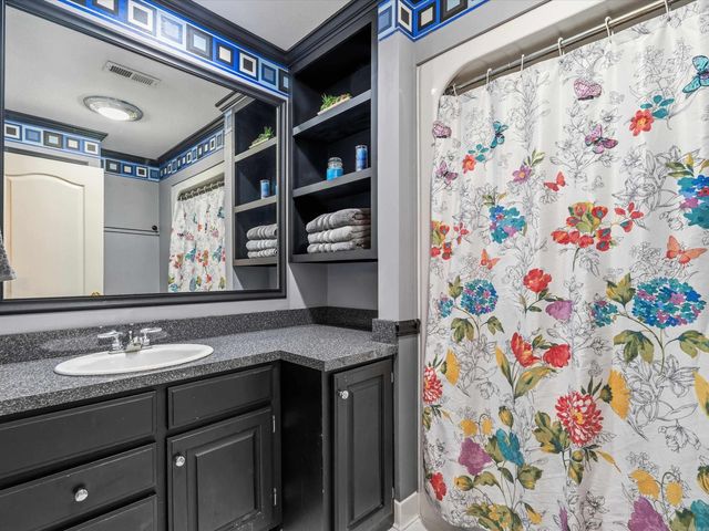1404 Lexington Drive, Paragould, AR 72450