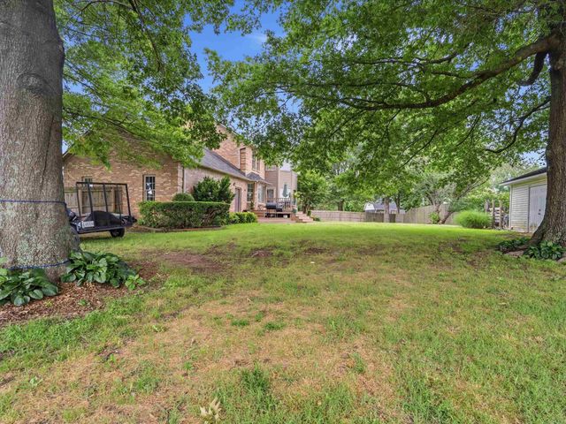 1404 Lexington Drive, Paragould, AR 72450
