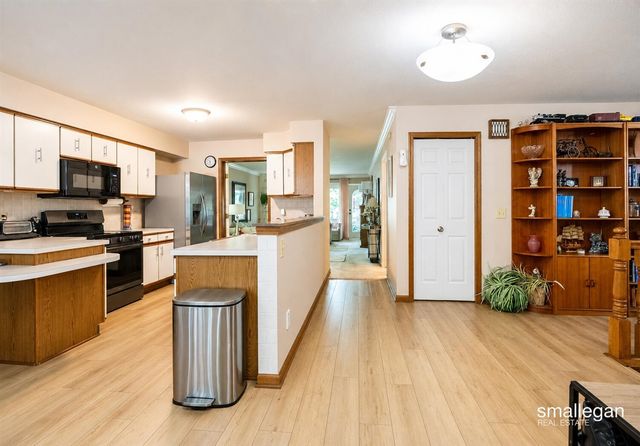 4213 Redbush Drive 3, Grandville, MI 49418