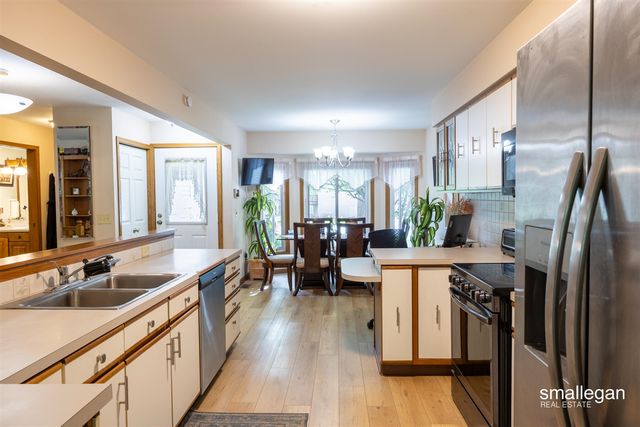 4213 Redbush Drive 3, Grandville, MI 49418