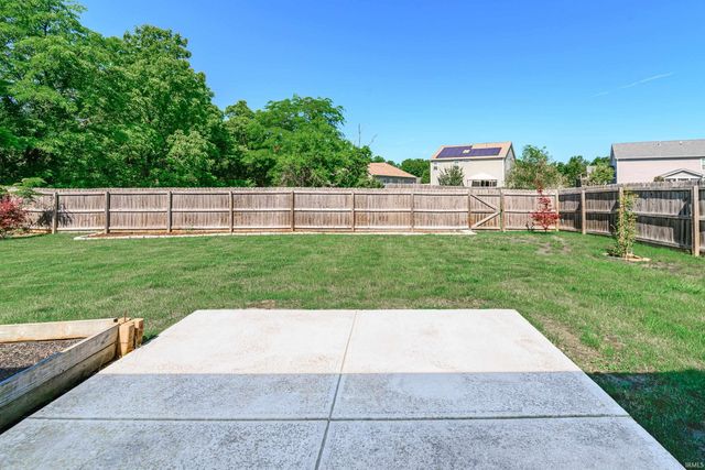 5271 N Ranch Acres Place, Bloomington, IN 47404