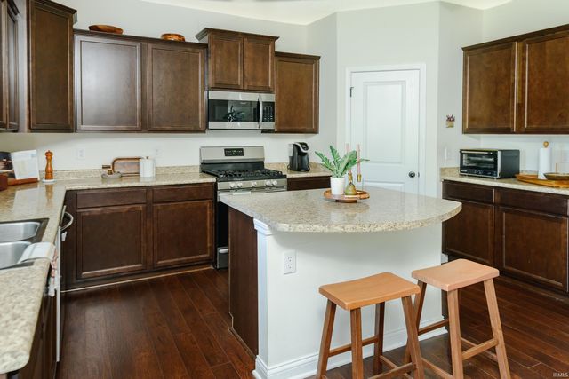 5271 N Ranch Acres Place, Bloomington, IN 47404