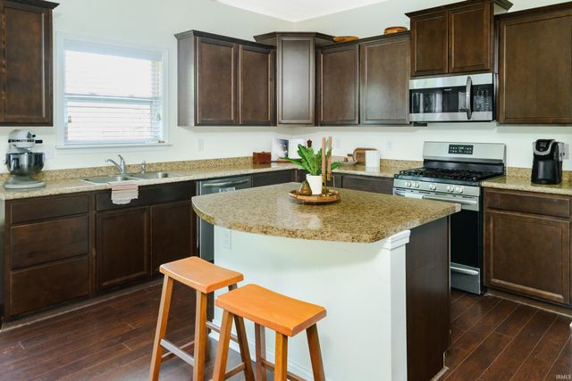 5271 N Ranch Acres Place, Bloomington, IN 47404
