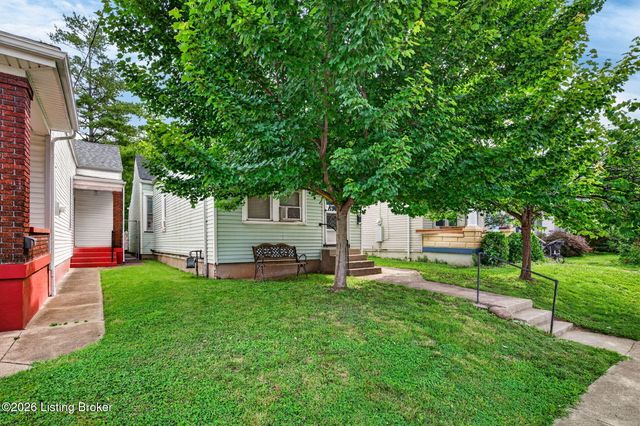 915 Ash St, Louisville, KY 40217