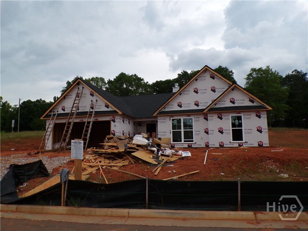 319 Tallulah Court, Jefferson, GA 30549