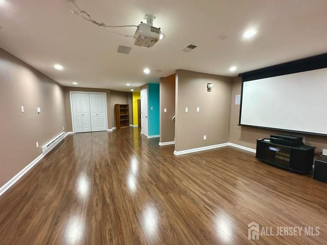 1304 Dahlia Circle, South Brunswick, NJ 08810