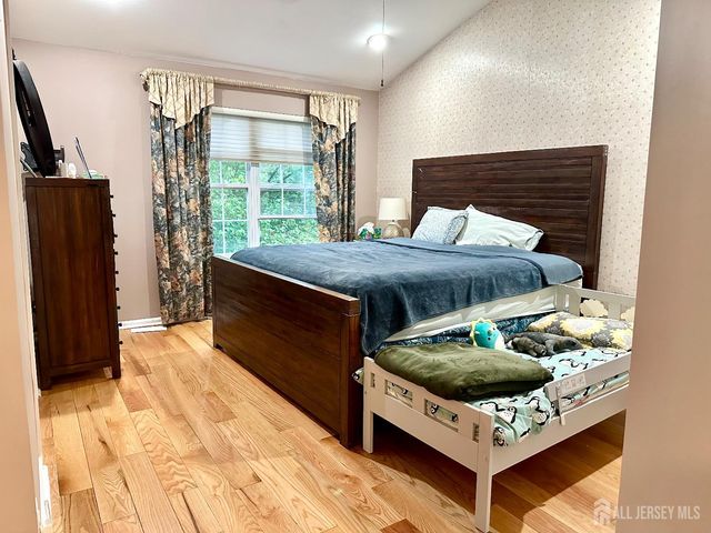 1304 Dahlia Circle, South Brunswick, NJ 08810