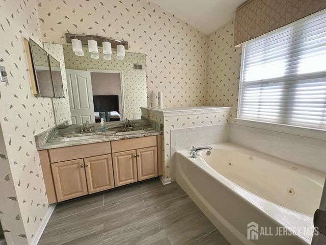 1304 Dahlia Circle, South Brunswick, NJ 08810