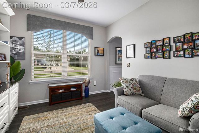 430 Trestle Drive, Howell, MI 48843