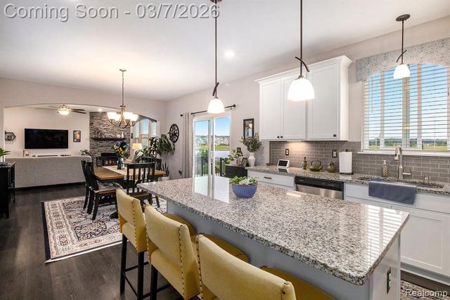 430 Trestle Drive, Howell, MI 48843