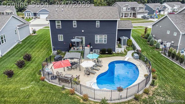 430 Trestle Drive, Howell, MI 48843