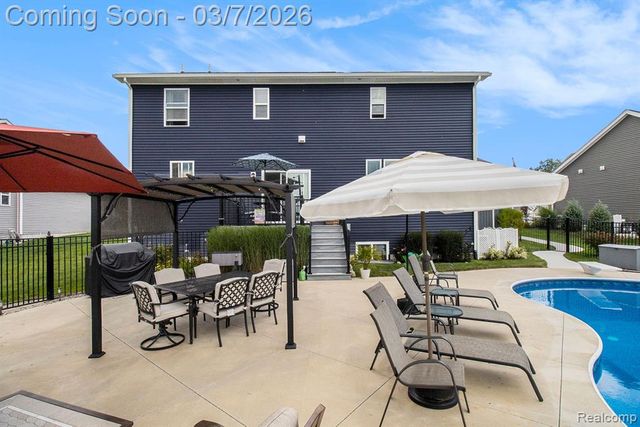 430 Trestle Drive, Howell, MI 48843