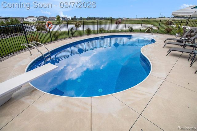 430 Trestle Drive, Howell, MI 48843