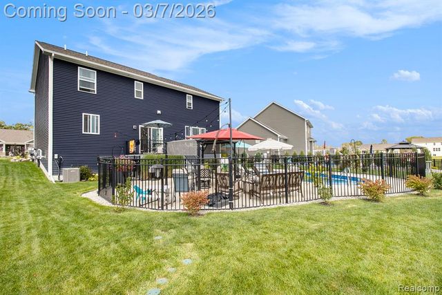 430 Trestle Drive, Howell, MI 48843