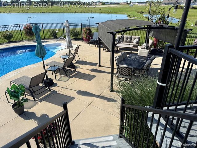 430 Trestle Drive, Howell, MI 48843