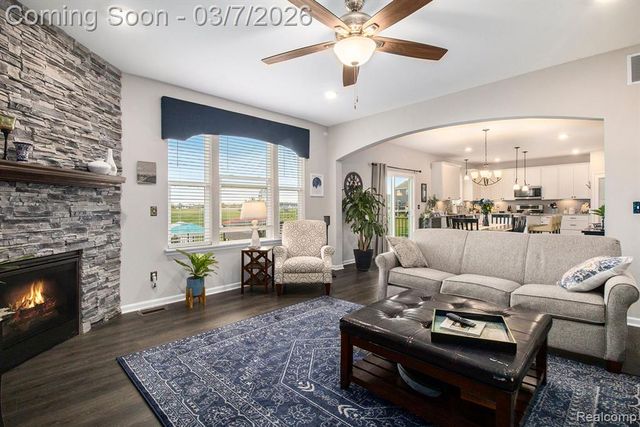 430 Trestle Drive, Howell, MI 48843