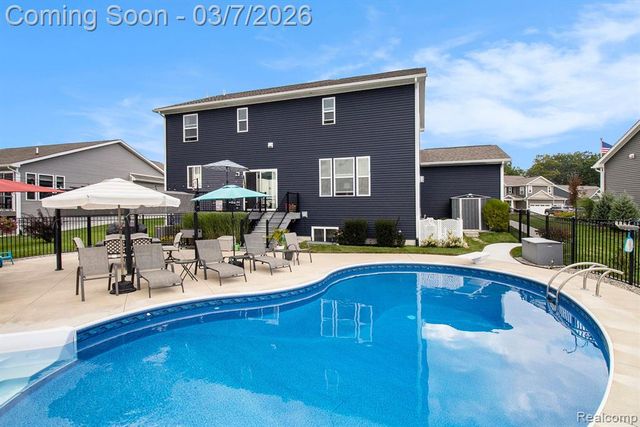 430 Trestle Drive, Howell, MI 48843