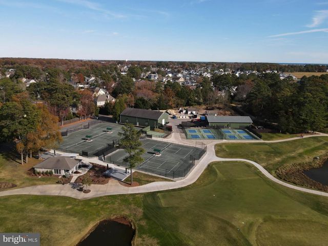 126 E BUCKINGHAM DR, Rehoboth Beach, DE 19971