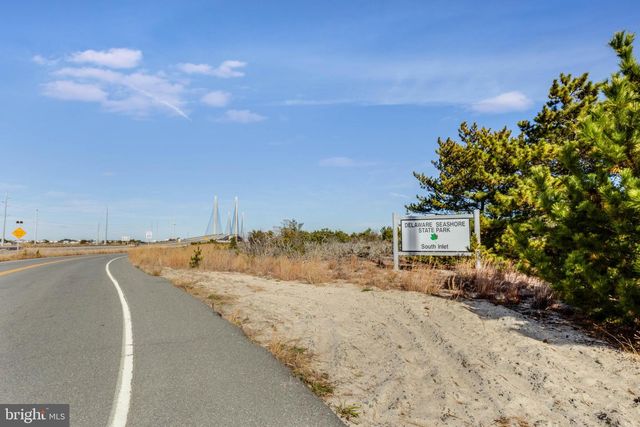 126 E BUCKINGHAM DR, Rehoboth Beach, DE 19971