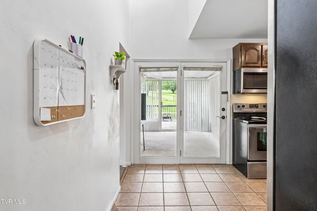 1208 West College Street, Jonesborough, TN 37659