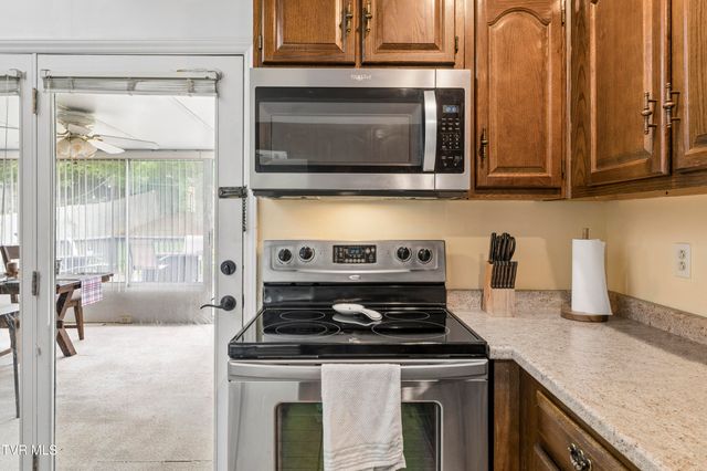 1208 West College Street, Jonesborough, TN 37659