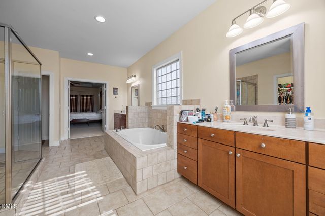 712 Pierside Drive, Cary, NC 27519