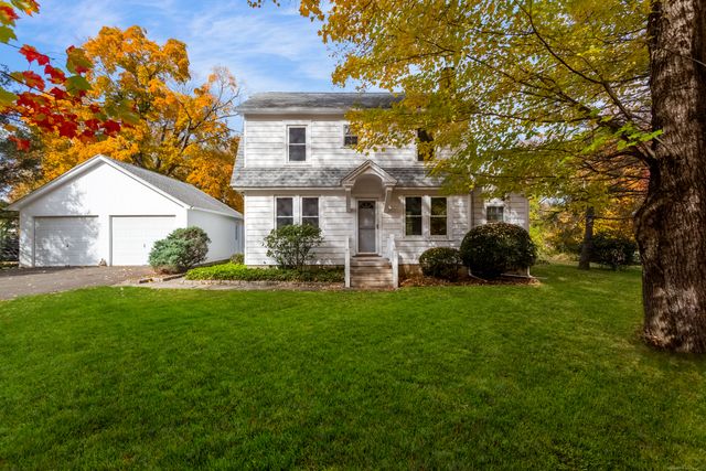 31 Hillandale Road, Westport, CT 06880