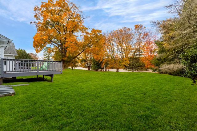 31 Hillandale Road, Westport, CT 06880