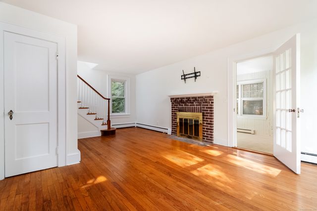 31 Hillandale Road, Westport, CT 06880