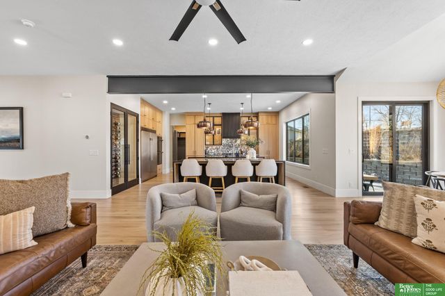 21620 Arbor Street, Elkhorn, NE 68022