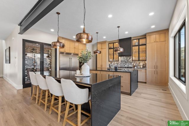 21620 Arbor Street, Elkhorn, NE 68022