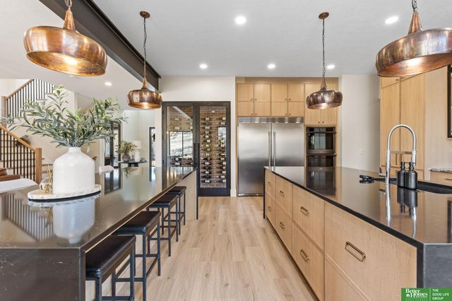 21620 Arbor Street, Elkhorn, NE 68022