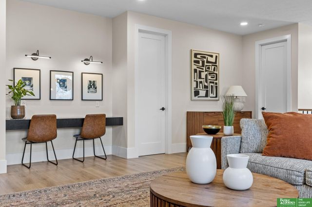 21620 Arbor Street, Elkhorn, NE 68022