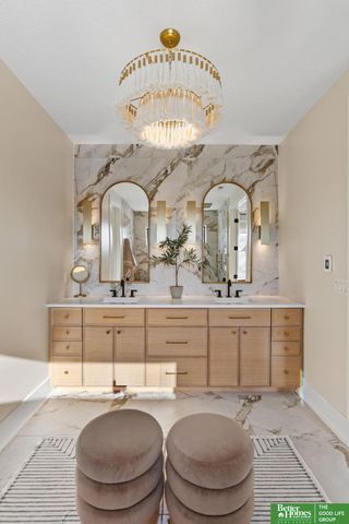 21620 Arbor Street, Elkhorn, NE 68022